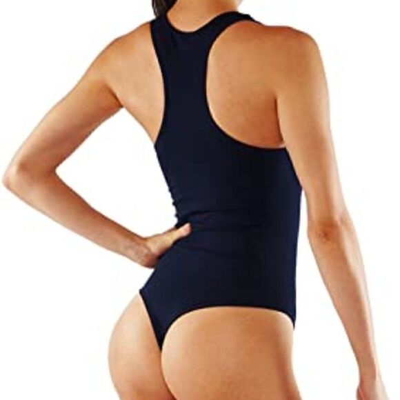 Bodysuit: Basic Thong With Bottom Snap Closure - Picture 3 of 3